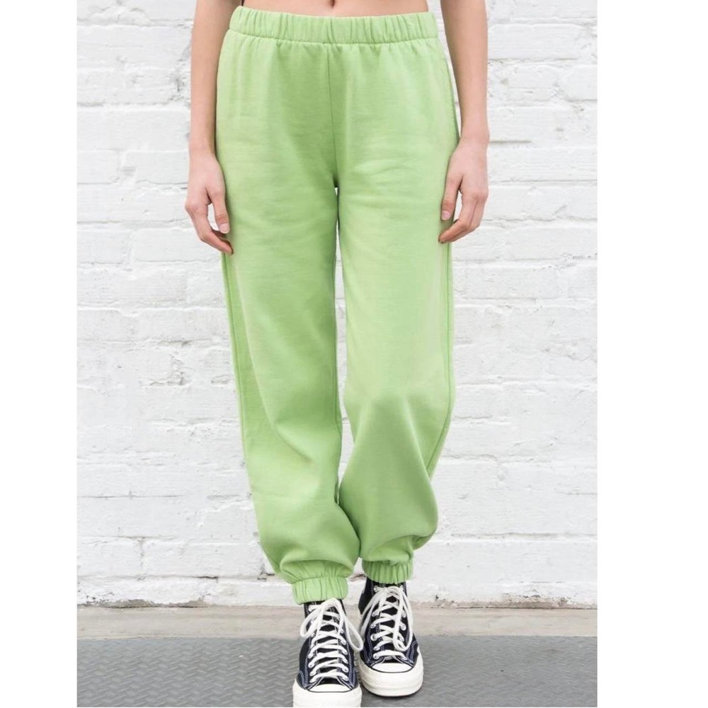 Brandy Melville Rosa Jogger Sweatpants in Rare Matcha Green Y2K Cozy Loungewear